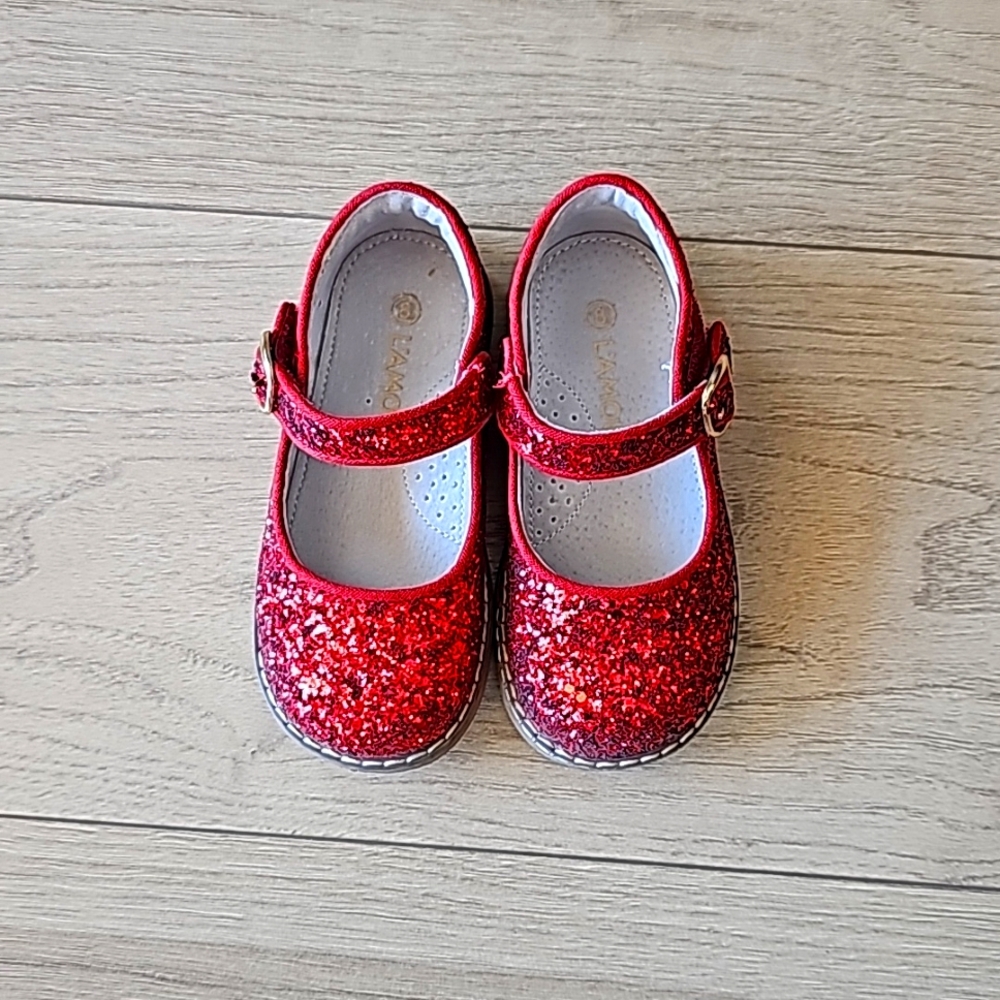 L'AMOUR Natasha Red Glitter Mary Jane - Great for Dorothy costume